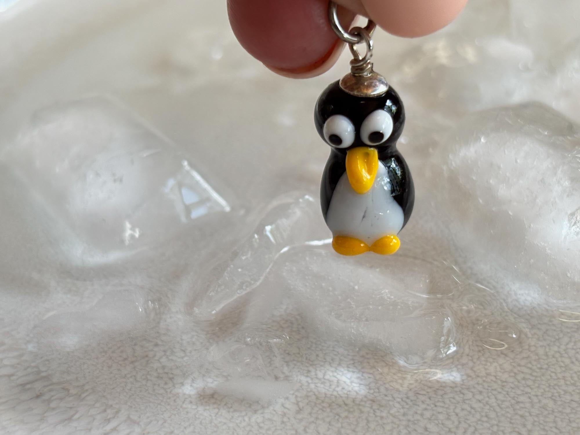 Kinderkette Pinguin aus Glas – handgefertigter Anhänger