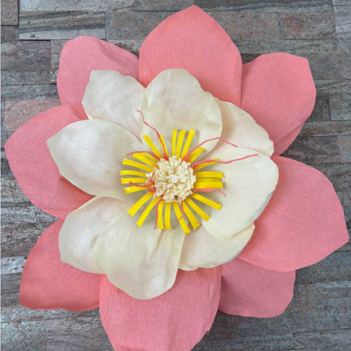 10.9. Ferienprogramm riesen Krepp-Blumen basteln